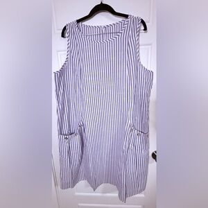 NWOT XXL Striped Sleeveless Dress with Pockets. Light weight and soft